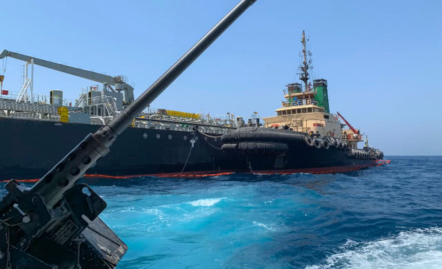 美军没拦住伊朗油轮！首艘安全抵达南美，伊朗