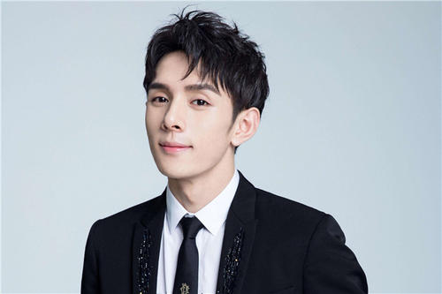 马云赴\"火锅之约\"！现场被张国立、韩红