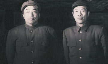 1978年邓华重病住院，浦安修拿出彭老总遗物，邓华看后失声痛哭