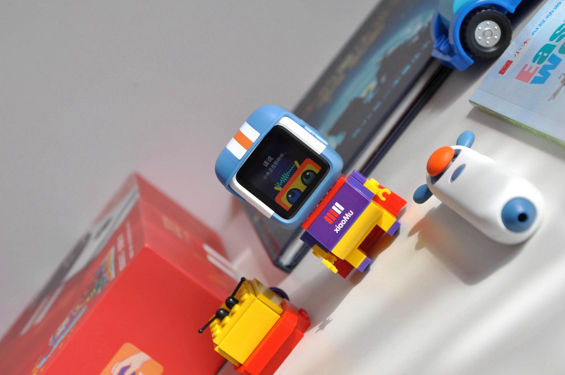 小木2021新品！百变悟空机器人，手势点读AI语音应有尽有