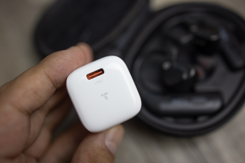 图拉斯“小冰块”20w快充体验：苹果PD快充最新风向标