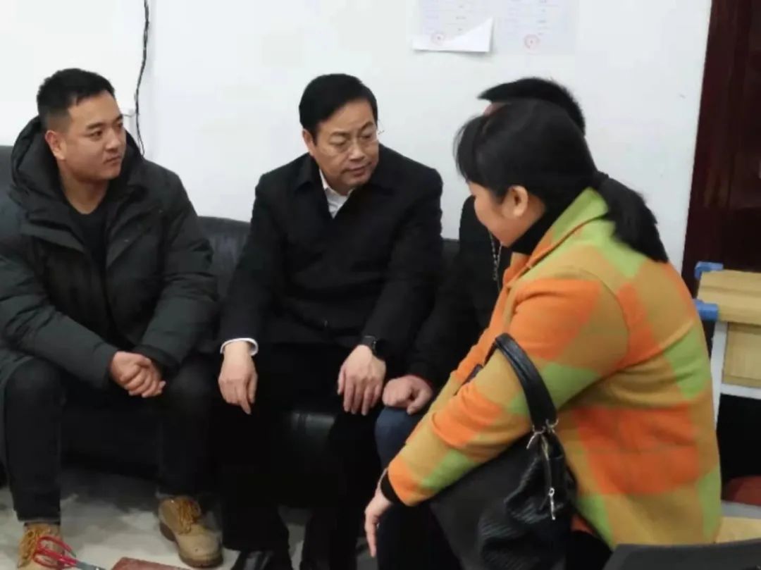张干太赴麻阳走访市人大代表