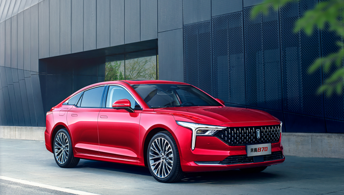 ����������ޣ�ʵ��ǿ���ܴ򣬼۸�ƽ���"����"����Ʒ�ƽγ�