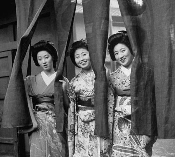 日本战败之后，为什么不让留在中国的20万日本女