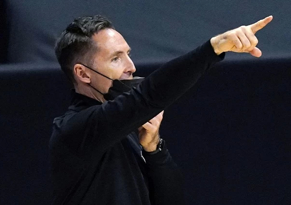 Ervine 24+15 difficult savior, military spirit is hit explode basket net double tower, nash is leaving a dish of big step