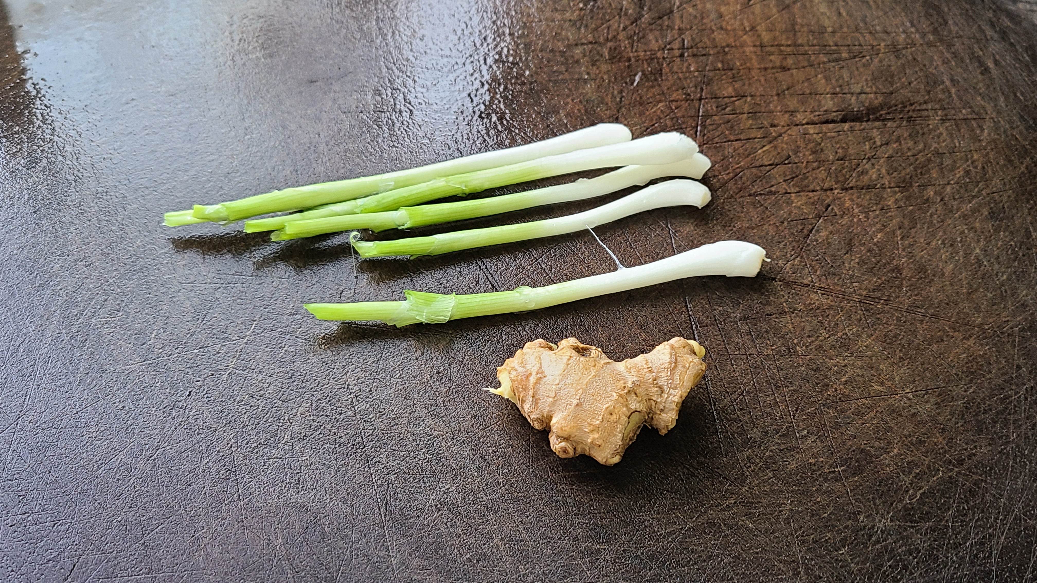 廣東焗螃蟹的做法，簡單好吃香味濃，滿滿的蟹黃看著就饞