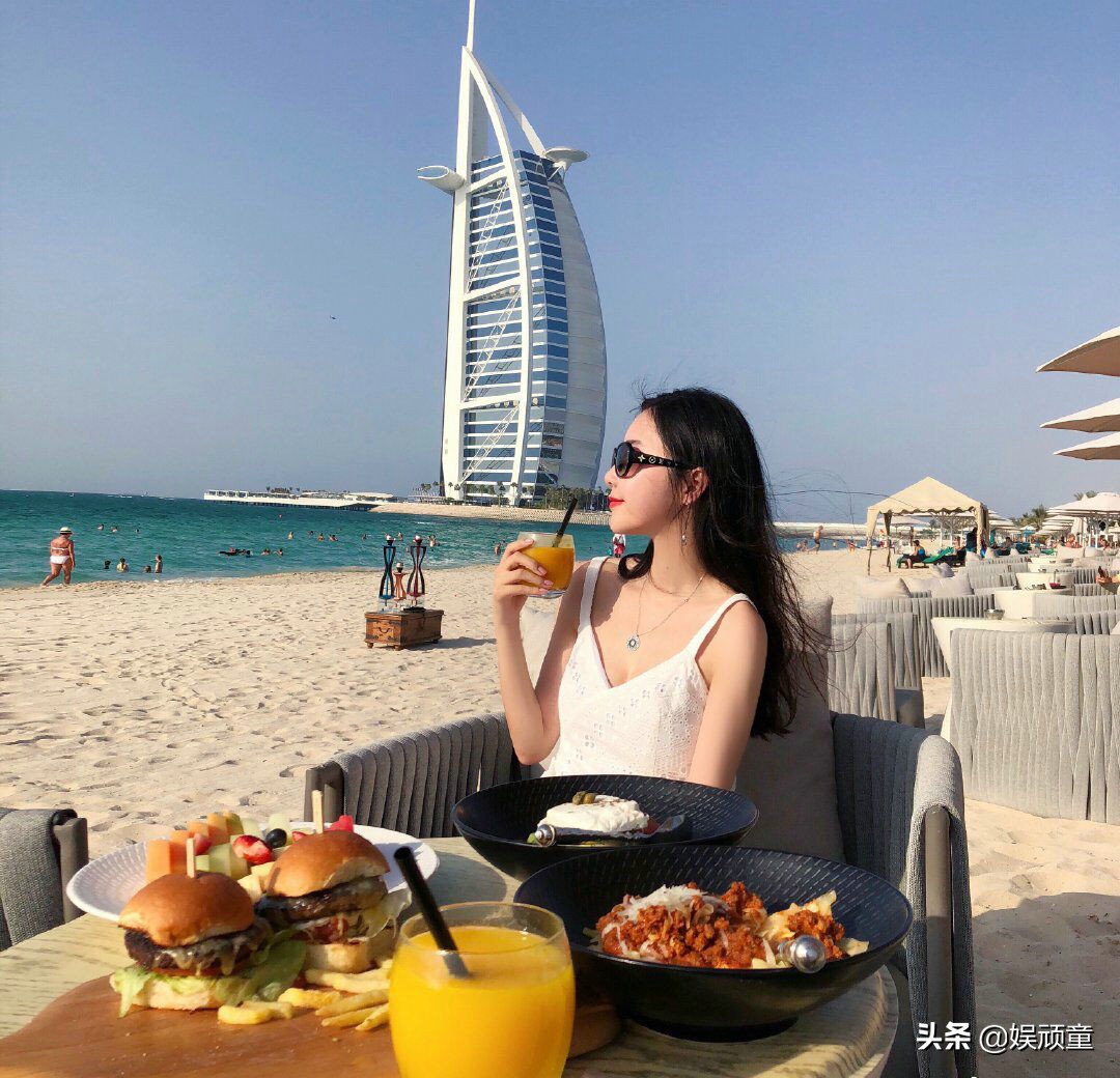 潘玮柏老婆有多壕！名牌包包、豪宅、飞机都有