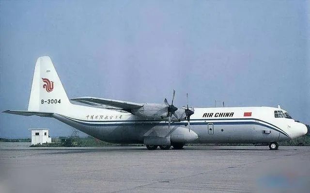 当初中国差点就买了美国的F-16，为何最终放弃？原因很无奈