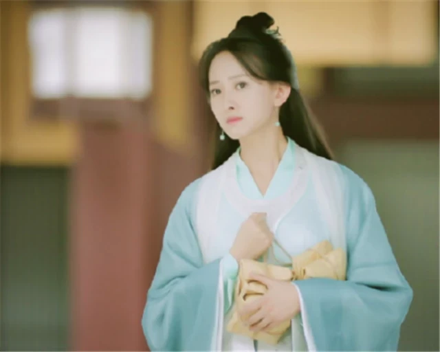 《庆余年》女星自曝长期被影视大佬骚扰，身患