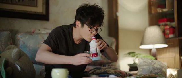 他不配当董事长？