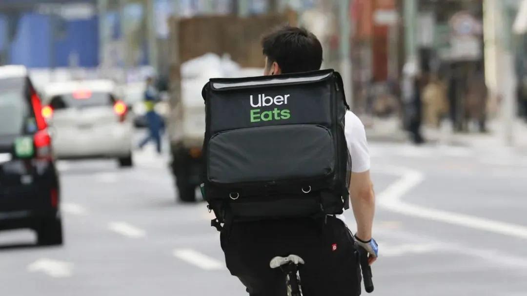 同是送外卖，日本外卖小哥为何赚得多待遇也好？
