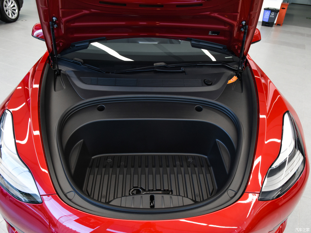 续航605公里 国产新款特斯拉Model 3上市