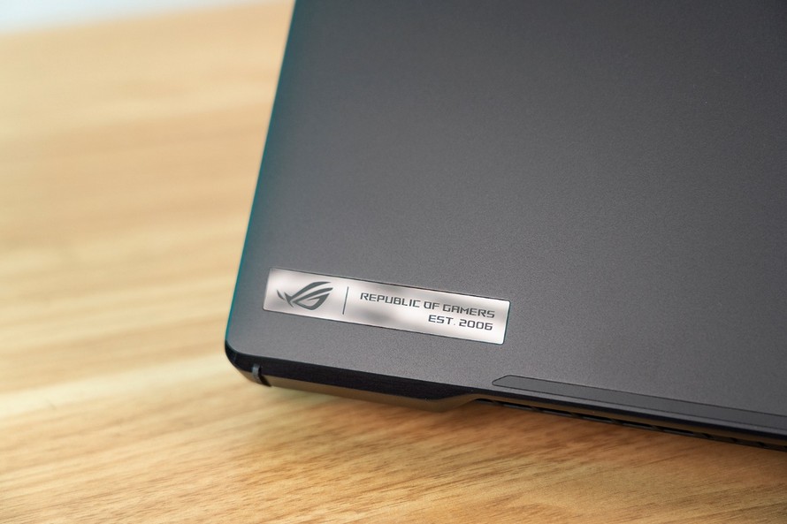 打破创作本与游戏本的隔阂：ROG幻16笔记本评测