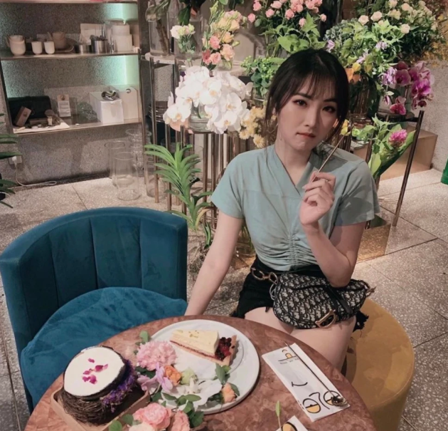孟晚舟至今未归，妹妹姚安娜却被爆料要出道，真是差距吗？