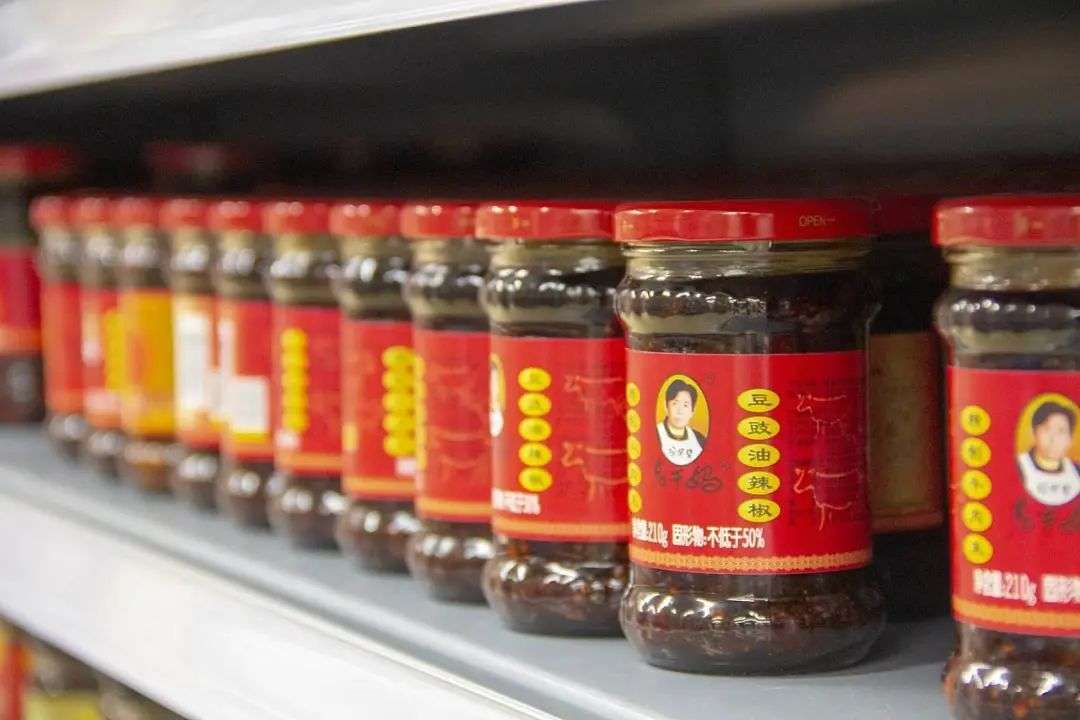 腾讯状告老干妈背后：一年卖出50亿的国民品牌，