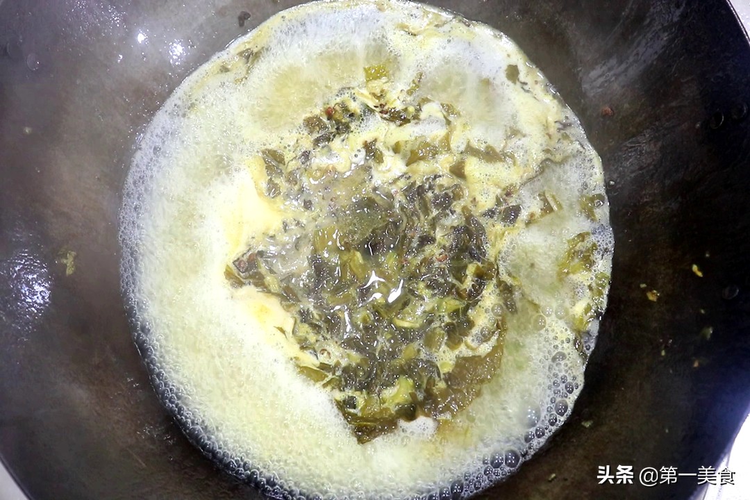 做酸菜鱼，酸菜不能直接下锅煮！牢记3点，鱼片嫩滑不碎汤鲜无比