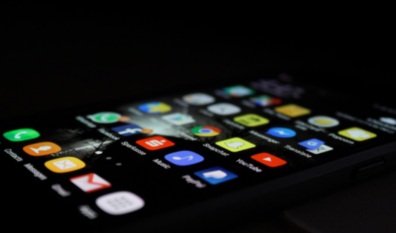 彩电业又走进高价误区 手机业难道不是活生生的案例？