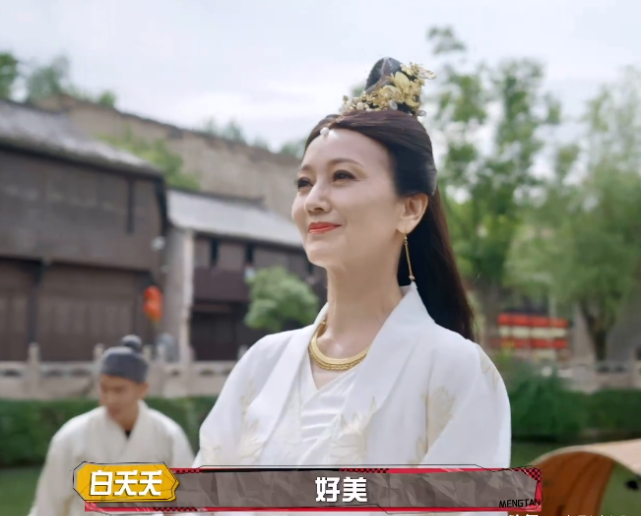 10位“不动刀”的女星，与脸部僵硬绝缘，年龄越大越有范儿