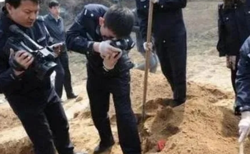 大案纪实：现代版“西门庆”，女同性恋杀夫活埋案