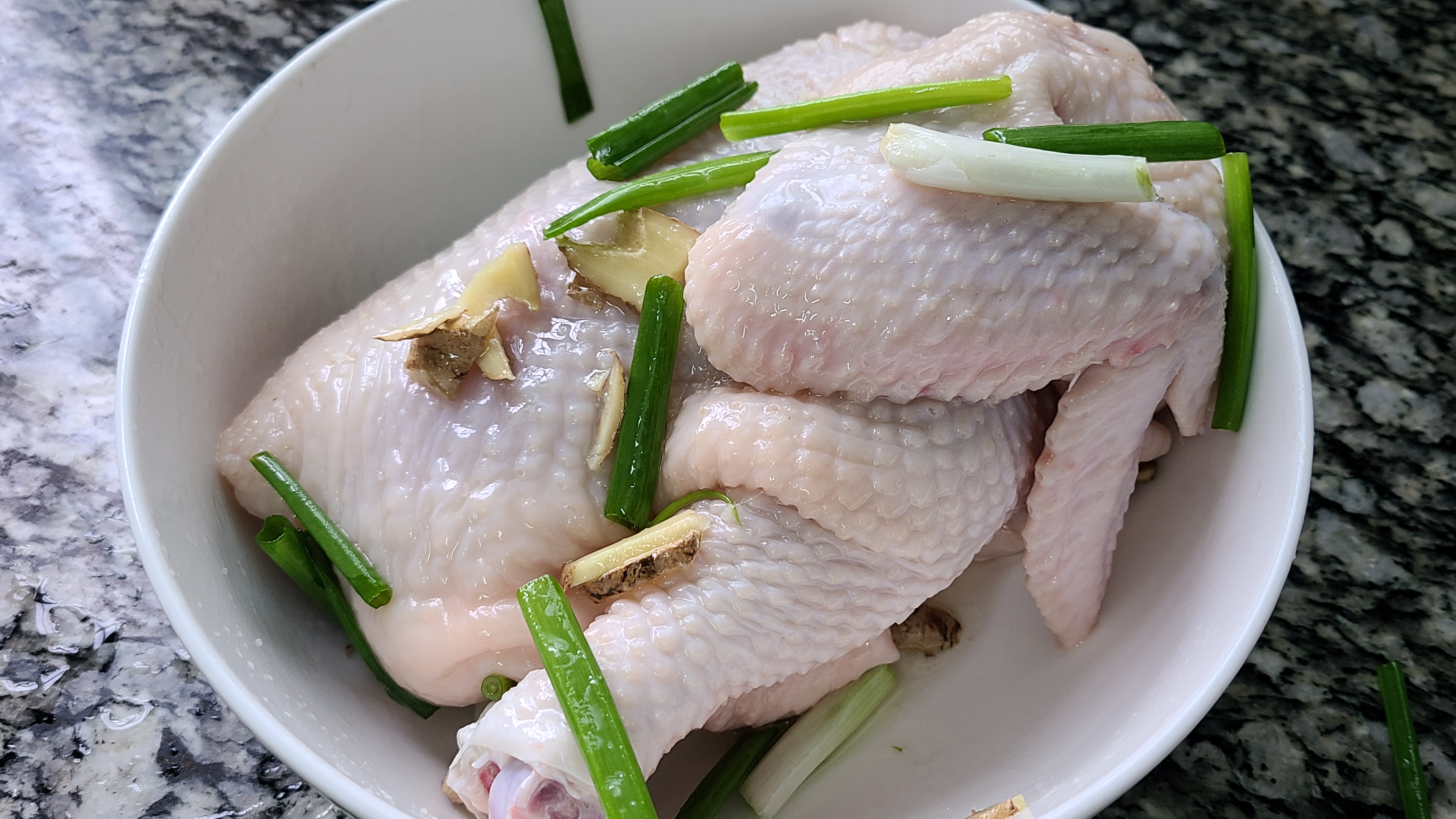 蔥油雞，廣東又香又美味的一道家常菜，看著直流口水