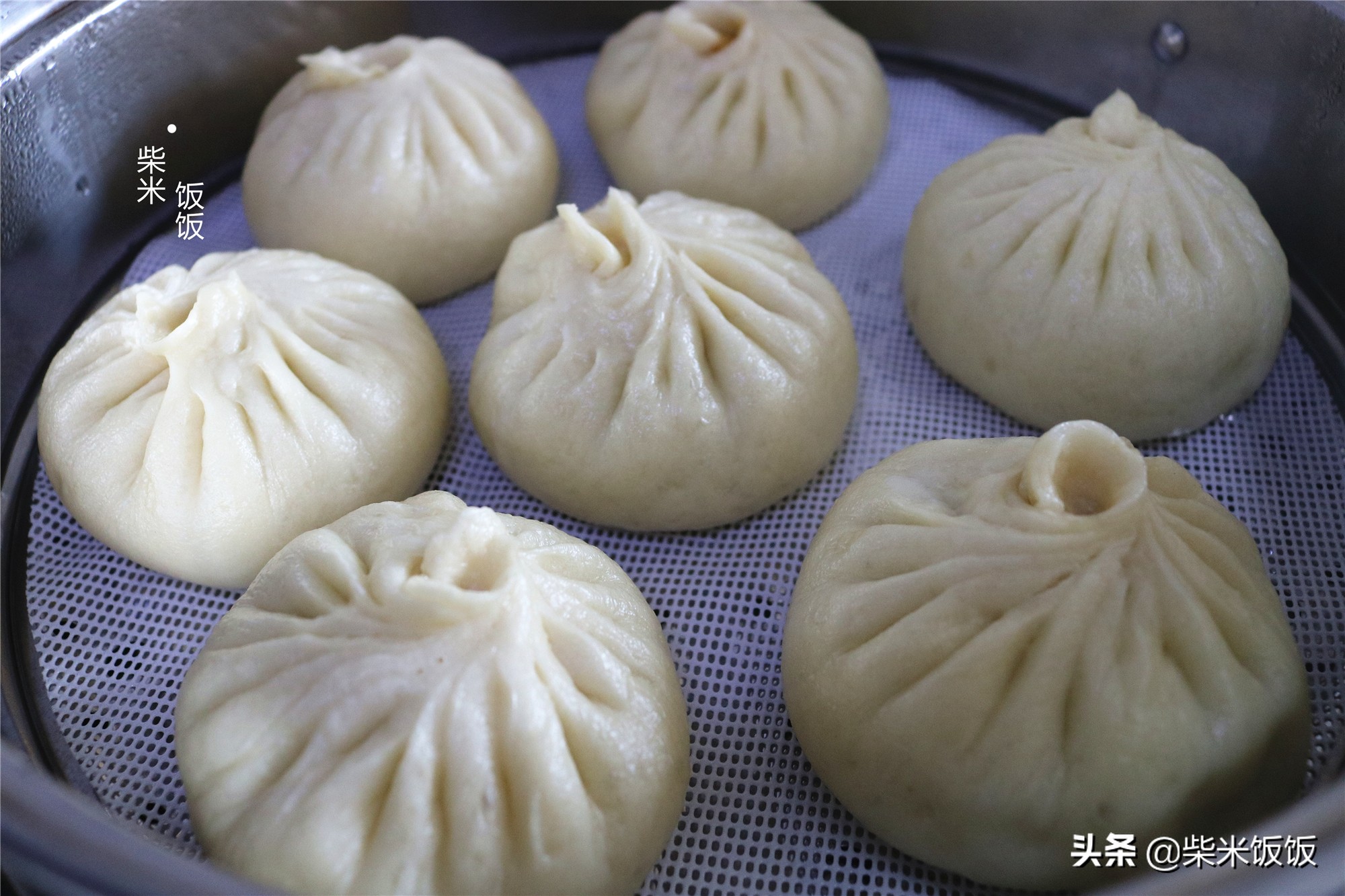 這包子太香了，三種食材做餡，春天新鮮好味道，現在吃正當時