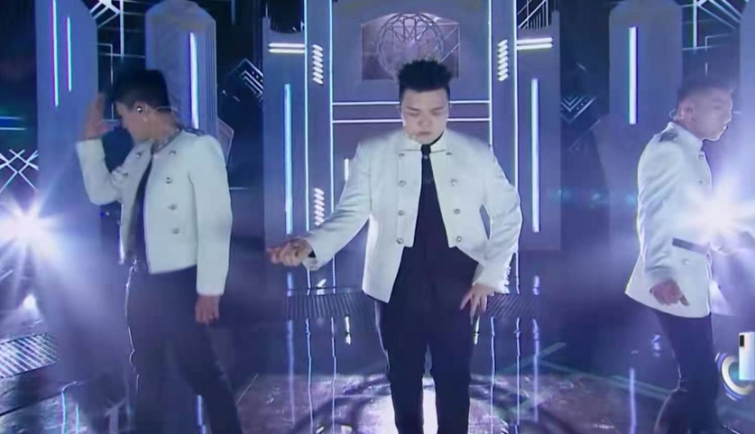 " chase after light elder brother " Du Chun uses consummate skill of hold up person, spit groove by Yang Mi, zheng Shuang said a fair word