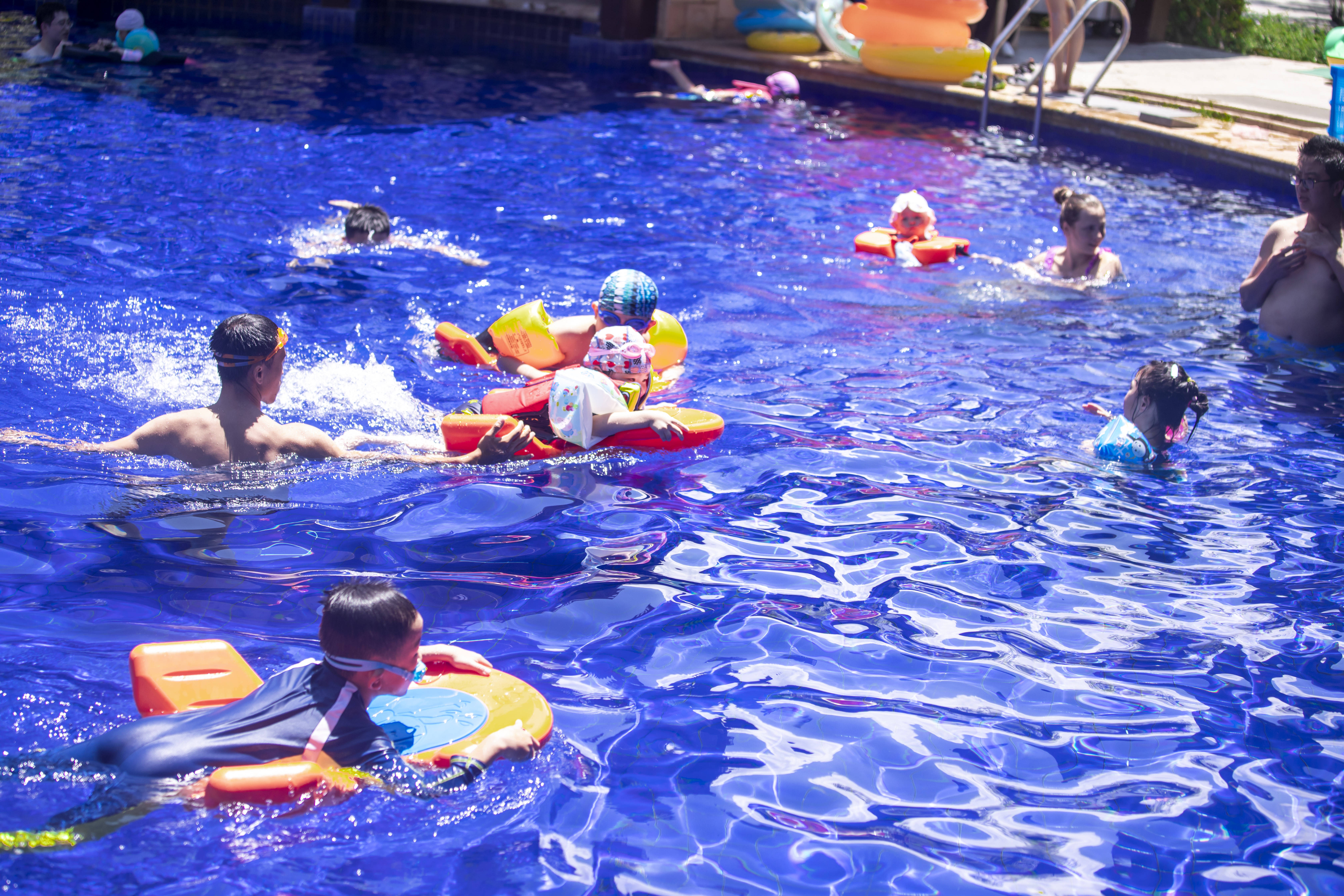 亚龙湾红树林度假酒店：海岛成长记起航——开启童趣一“夏”