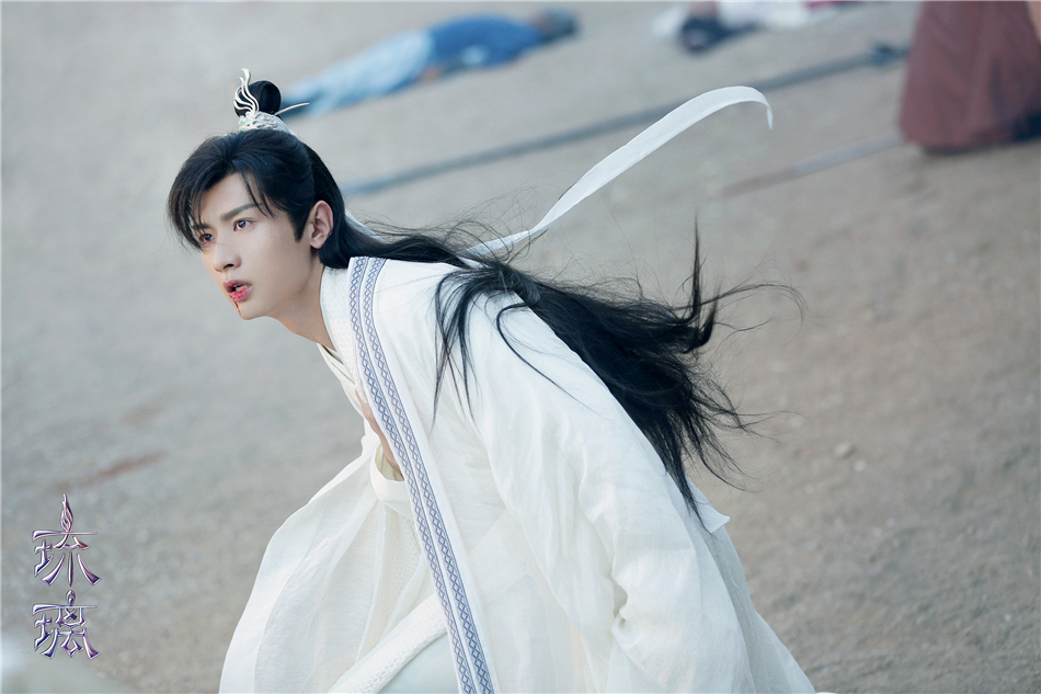 Yang Zi heart is tired, vermicelli made from bean starch breaks down, " agalloch eaglewood is like bits " the problem is true many