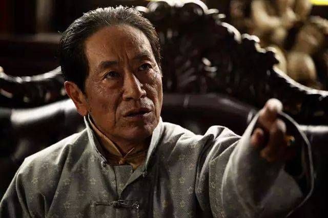 王奎荣：中国第一大反派，40岁上大学，68岁再结婚，妻子小他37岁