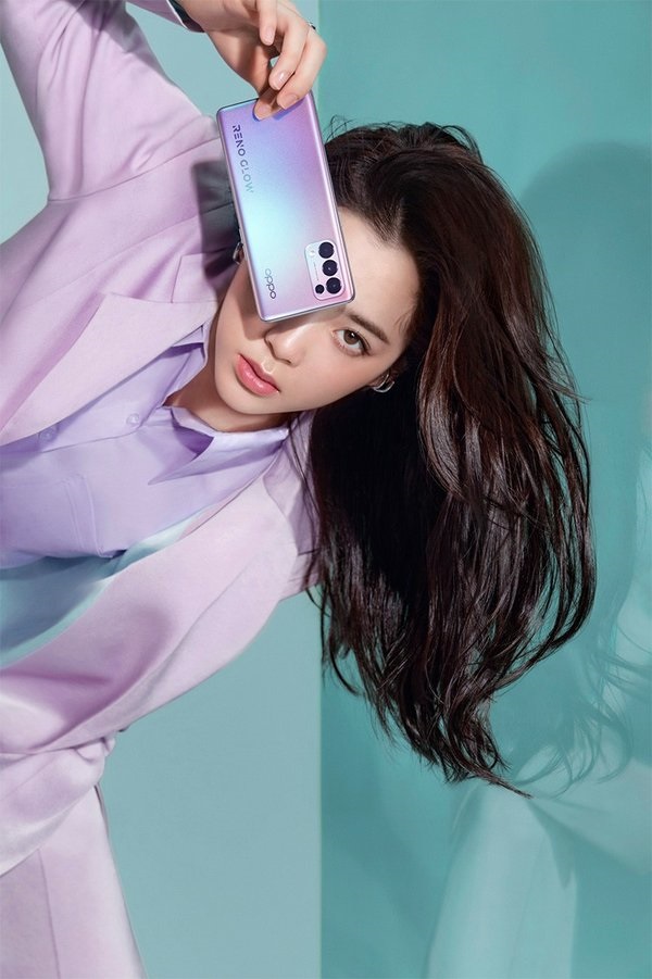 OPPO、vivo、iQOO新品发布汇总：宋紫薇“闭月羞花”