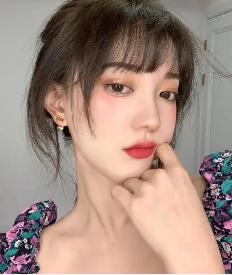 整個夏天最清爽的妝容在這里讓你清潤一夏~