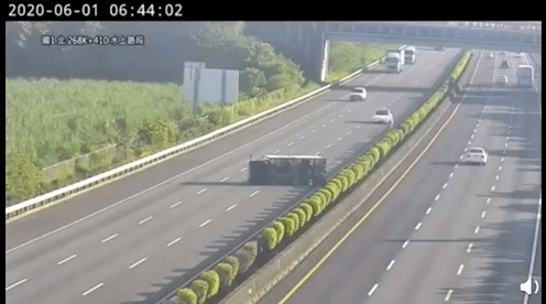 四川重大特斯拉車禍2死6傷，特斯拉回應：數據顯示車輛無問題