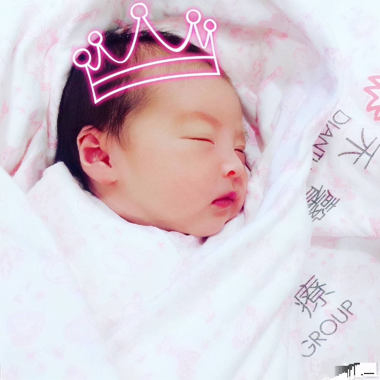 贺军翔不想要处女座宝宝，太太提前剖腹诞下“狮子”小女儿