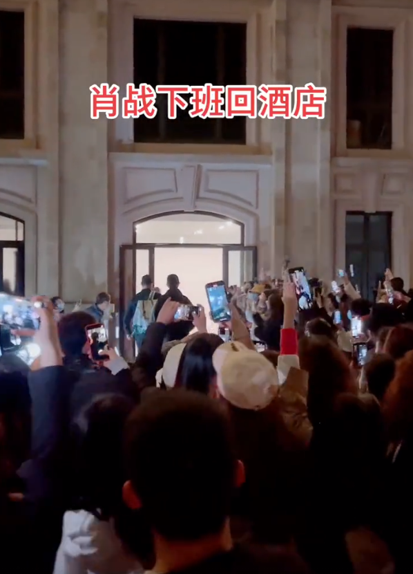 The fact that resemble battle is miserable! Knock off by bastard block up in hotel room entrance, the password returns doubt to be like be pressed to enter by chaos do not go