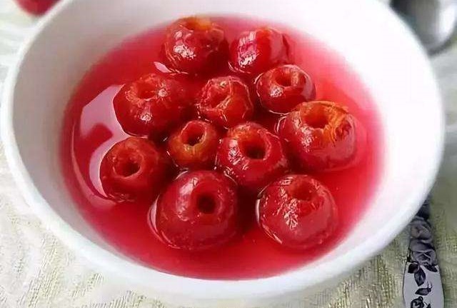 天冷吃水果，這幾種水果加熱后吃，營(yíng)養(yǎng)更高
