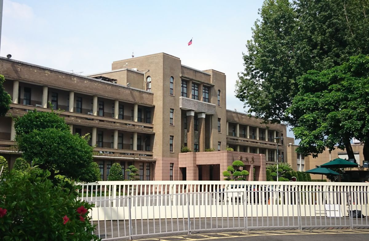 台行政機構�修法�，刪除�刑法通姦罪條文�