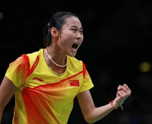 王适娴的故事：羽坛女神，17岁与谌龙私定终身，为爱情主动求婚