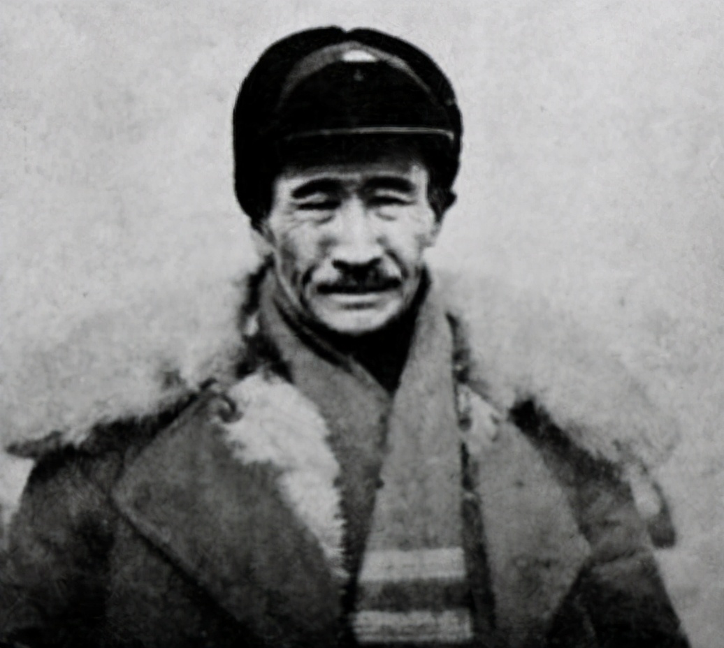 韩家麟将军被杀时，被日军误认为是马占山，兴高采烈向天皇报告