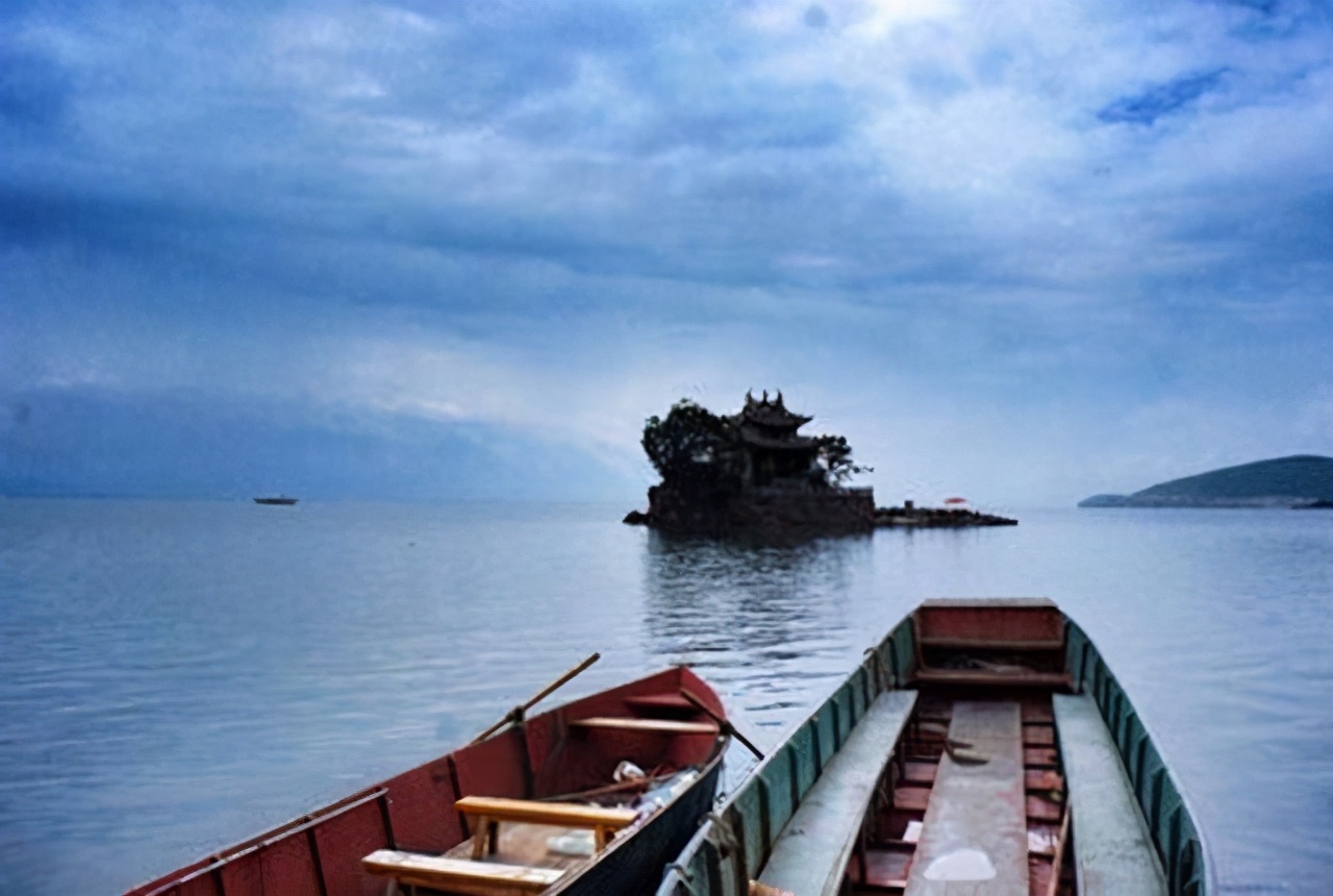 富人、窮人都�躲不開�？ �返貧�來勢洶洶，貨幣�放水�可行嗎