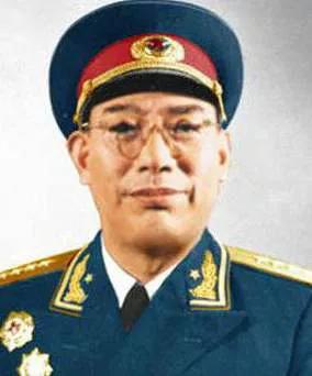 55年十大将中不领大将薪金的有哪几人？