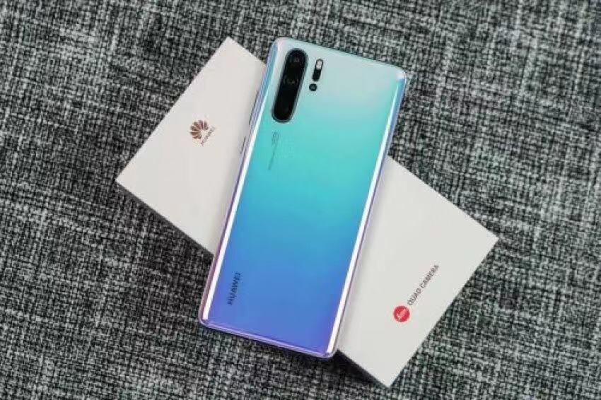 从5488跌至2555，7nm+曲面屏+鸿蒙系统，从高端市场跌至中端市场