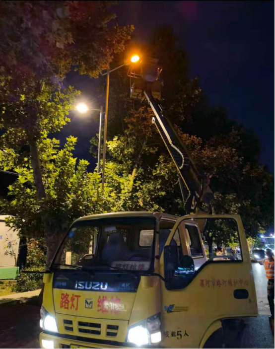 台风“烟花”来袭，漯河昼夜排查抢险保道路安全通畅