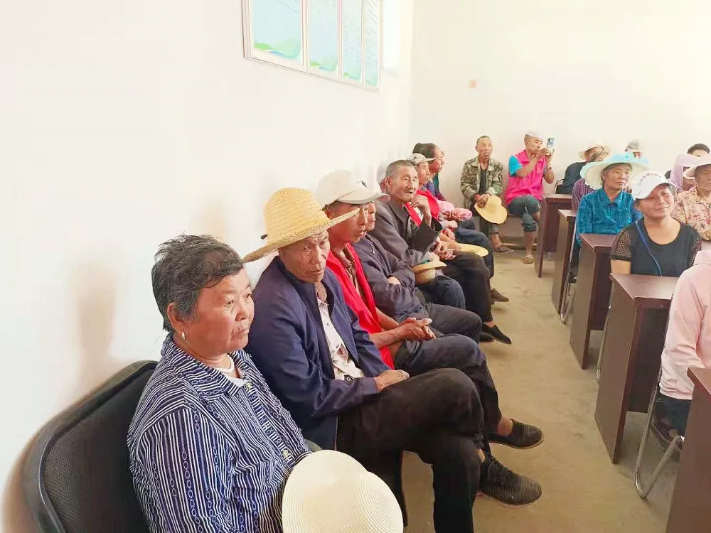 【我为群众办实事】白银市妇联在帮扶村开展党史学习“送学下乡”活动