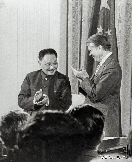 1981年，就任军委主席的小平，手握475万军队决策