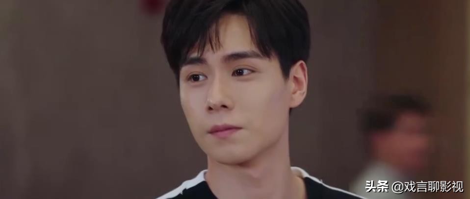 Hu Yitian Li Yitong performs melting sister younger brother to love, costar king installs eaves acting to win support, give a group successfully