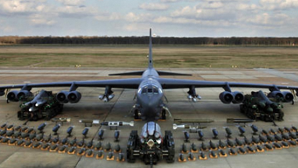 解放軍的信號還不明顯嗎？ 中國海軍重大行動時，美軍轟炸機送上門