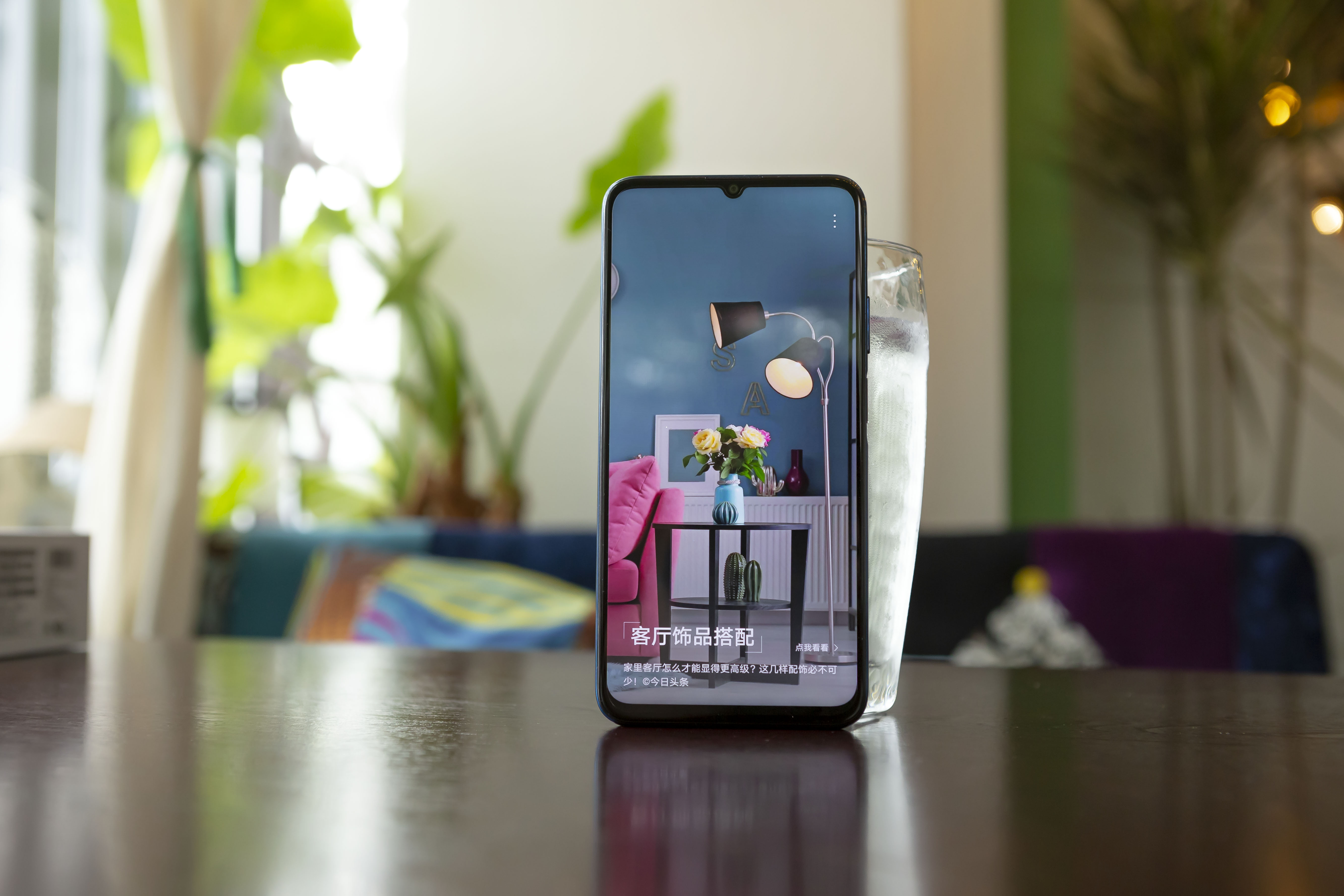 这四款手机重量超210g，半斤重手感差，不适合女