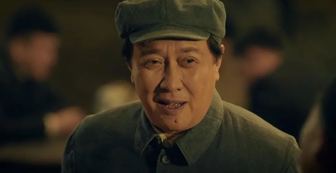 同样是演毛泽东主席，唐国强版与古月版，差别在哪？