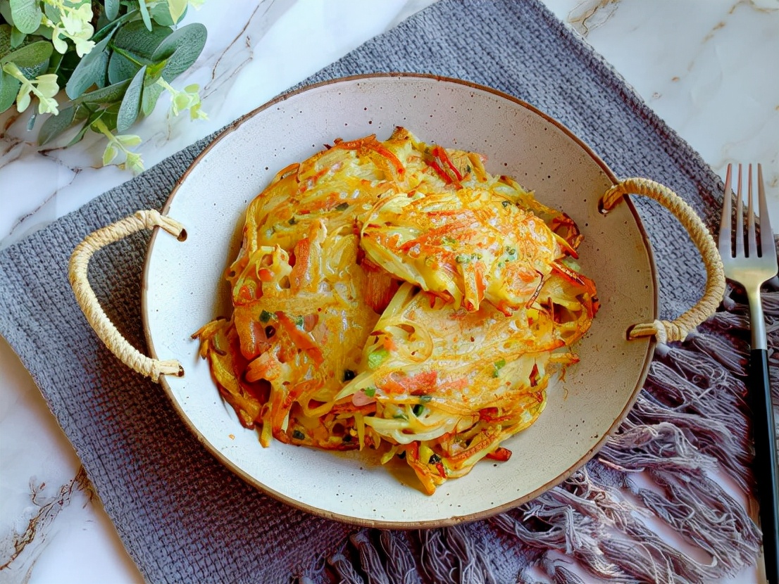 软糯好吃的早餐土豆饼，简单又惊艳，简直不要太好吃