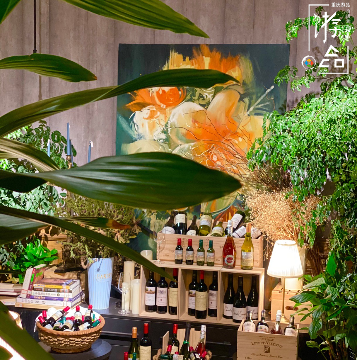 重庆鎏嘉码头的高级餐厅，羊排用老干妈调味，钱都花在环境上